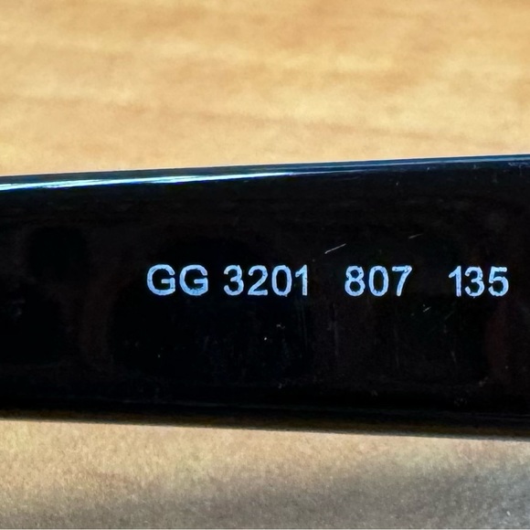 Authentic Gucci reading glasses $70 - Picture 3 of 6